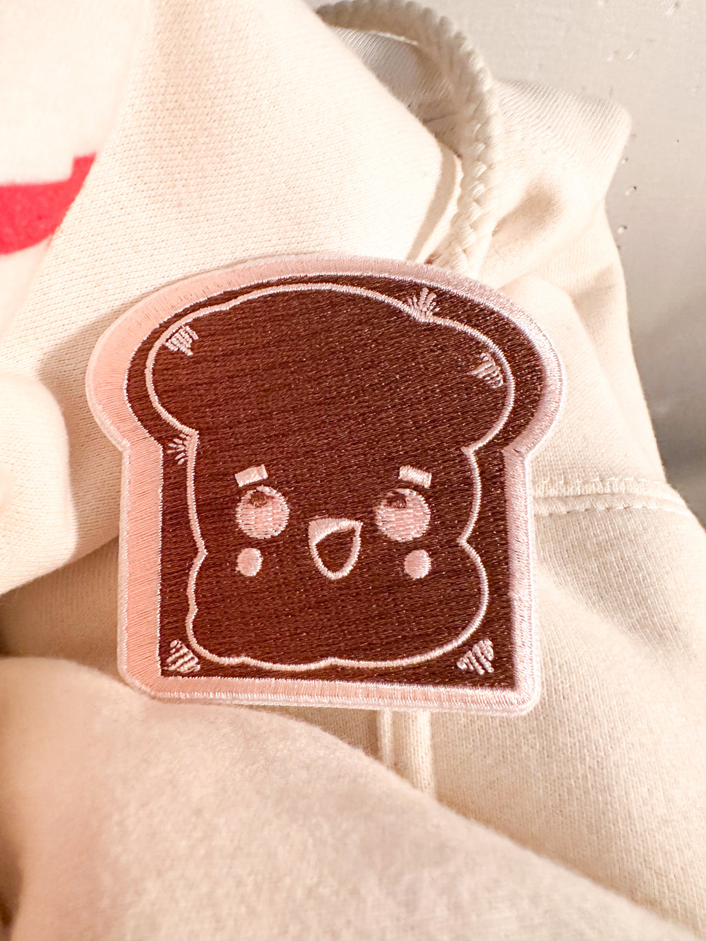 HOT COCOA MIX EMBROIDERED  MILK CHOCOLATE TOASTY TEE